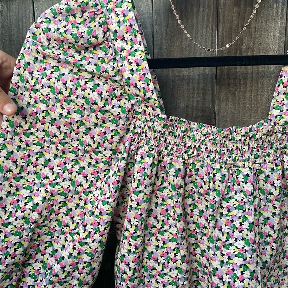 H&M floral blouse - Picture 4 of 7